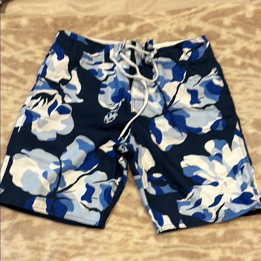 GAP Blue and White Floral Board Shorts Quick-Drying